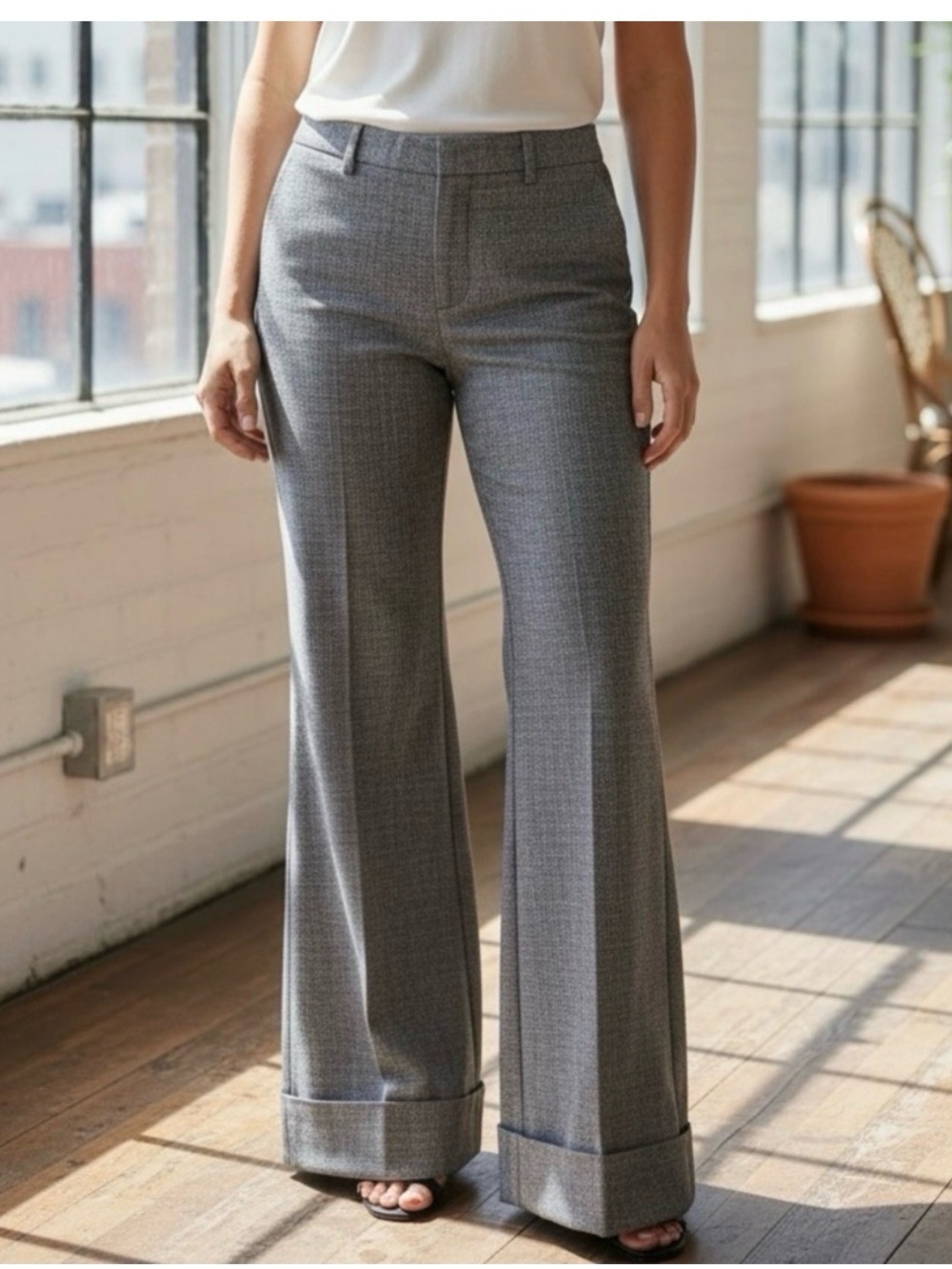 Banana Republic Martin Fit Gray Wide Leg Dress Pants Size 6 Cuffed Workwear